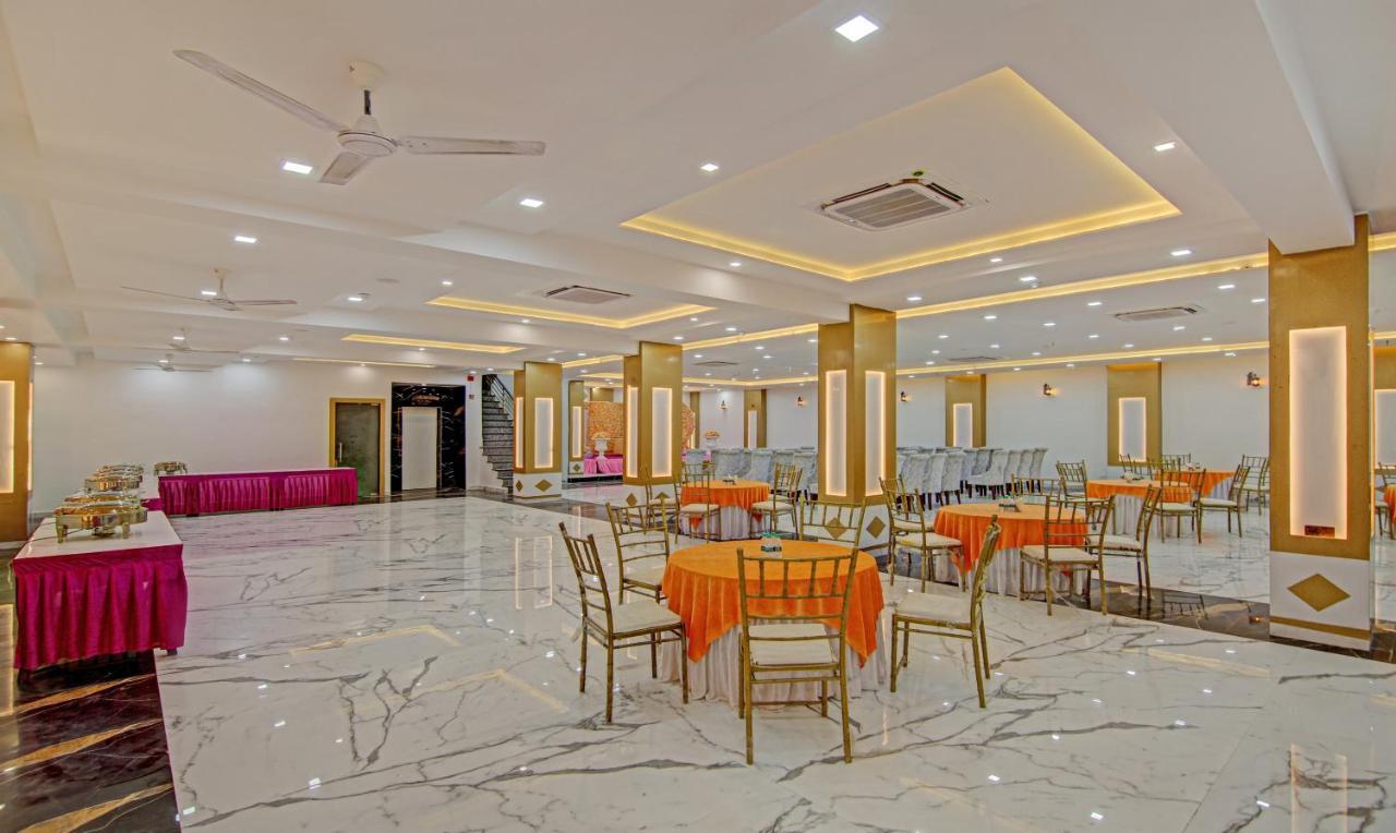 Treebo Trend Swess Grand Hotel Agra  Exterior photo